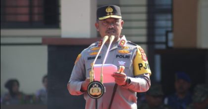 Kapolda Sultra, Irjen Pol Didik Agung Widjanarko pimpin Apel Gelar Pasukan Operasi Zebra Anoa 2025 di Lapangan Presisi Mapolda Sultra, Senin (17/11/2025). (Foto: Istimewa)